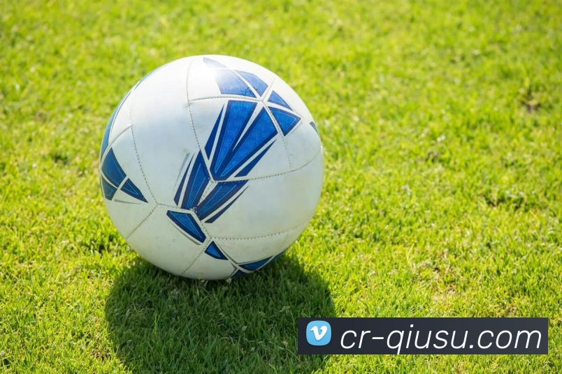 小莫布里上半场表现抢眼轻松斩获双十数据助球队争胜